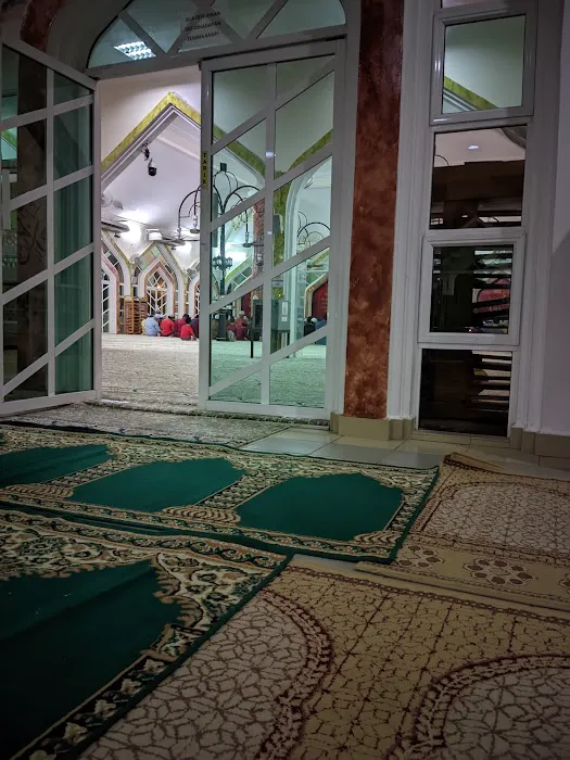 Al-Falah Mosque, Jenjarom Town Picture 8