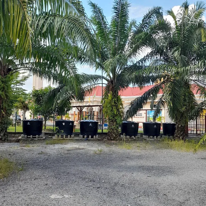 Al-Falah Mosque, Jenjarom Town Picture 10