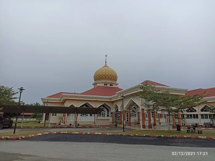Al-Falah Mosque, Jenjarom Town Picture 3
