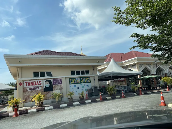 Al-Falah Mosque, Jenjarom Town Picture 7