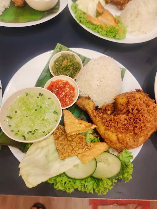 Ayam Gepuk Jakarta Picture 5