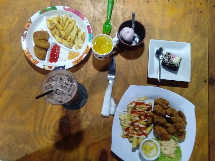 Callista Cafe & Bakery Picture 3