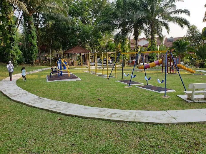 Taman Andaman Ukay Playground Picture 3