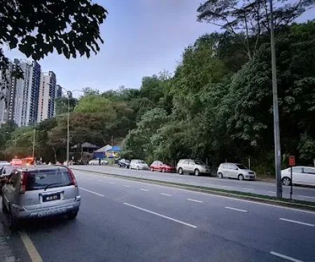 Bukit Dinding Entrance