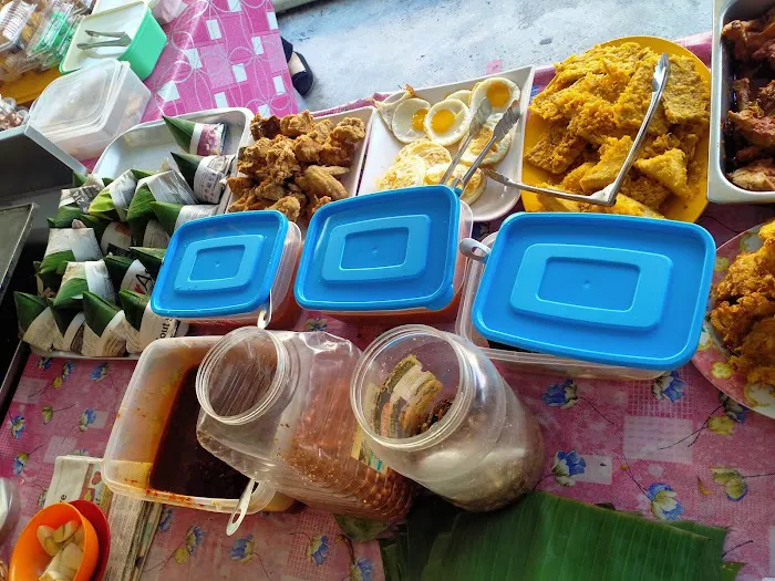 Eddy Nasi Padang Picture 5