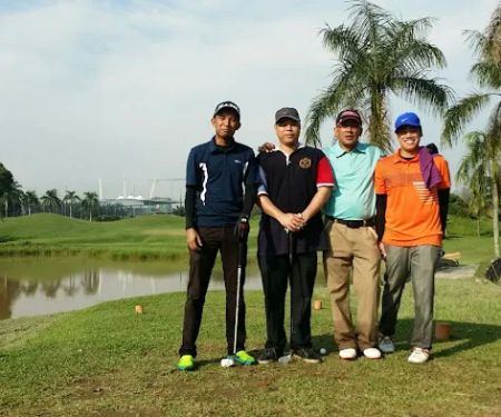 Guthrie Golf Academy Pitch & Putt Course