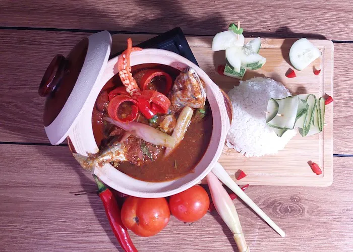 CAFE & ASAM PEDAS MY.MUMIN KITCHEN Picture 3
