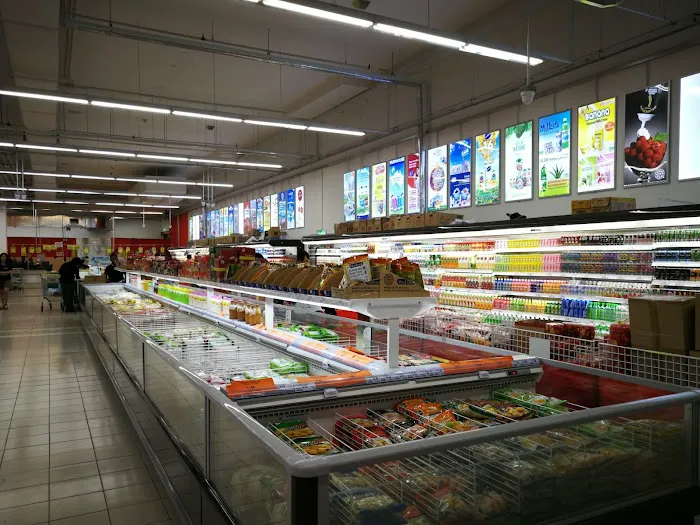 BMC Mall Picture 3