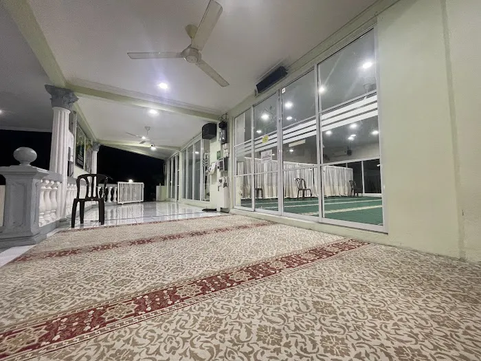 Surau Al Husna Picture 1