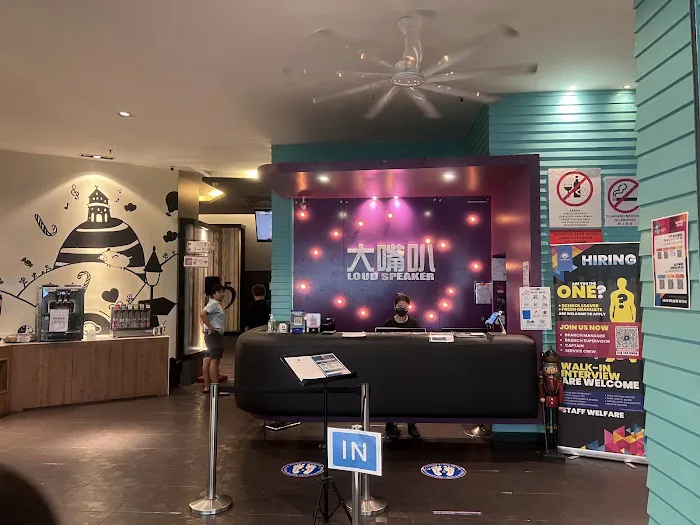 Loud Speaker The Centrestage C180 Cheras (Family Karaoke) Picture 1