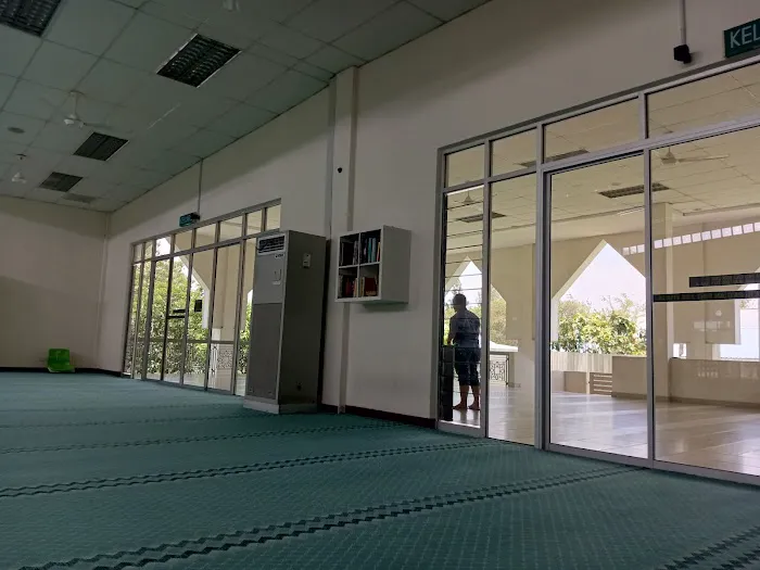 Serdang Agricultural Complex Mosque Picture 8