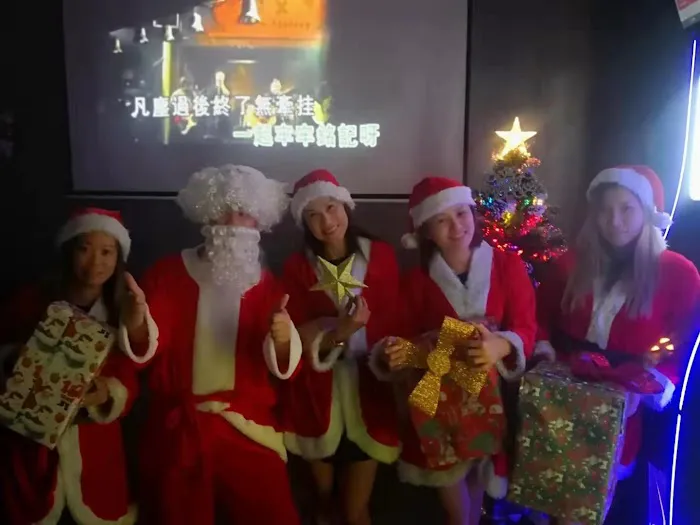 TS ONE KTV & BISTRO Picture 1