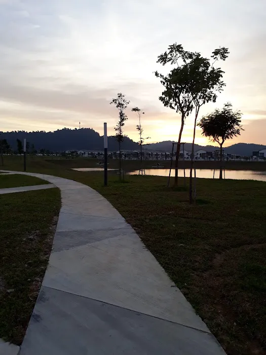 Lake Park Hillpark Picture 8