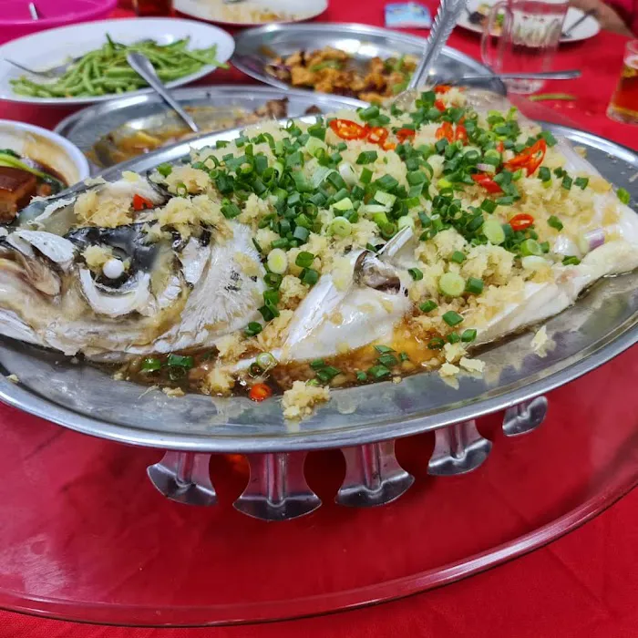 Kim Wah Restaurant | 万挠蕉赖蒸鱼头 Picture 2