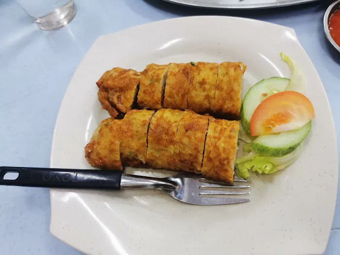 Kim Wah Restaurant | 万挠蕉赖蒸鱼头 Picture 5