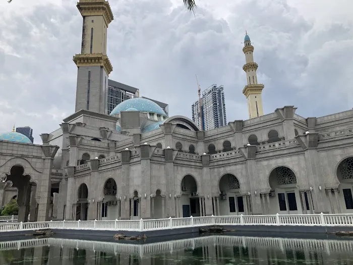 Masjid Wilayah Persekutuan (The Federal Territory Mosque) Picture 1