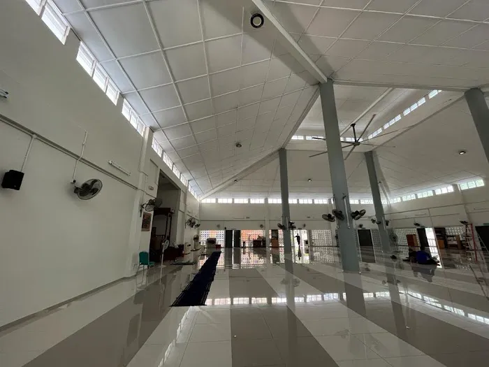 Surau Kolej Kediaman Siswa Jaya Picture 2