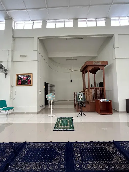 Surau Kolej Kediaman Siswa Jaya Picture 3