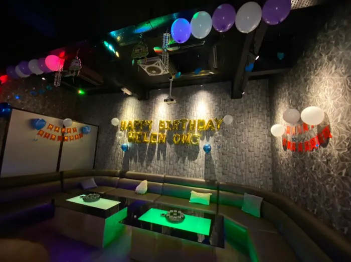 Z FAMILY KARAOKE KBOX Picture 2