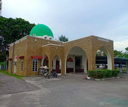 Masjid Laguna Park Pulau Indah