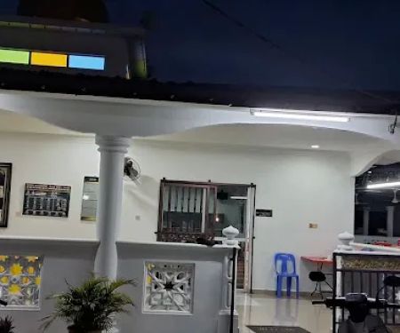 Surau Al Maunnah