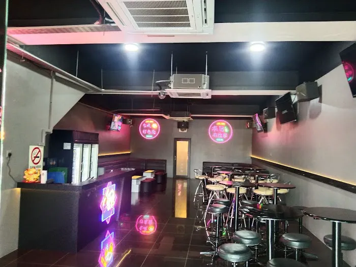9Bar Cafe Picture 7