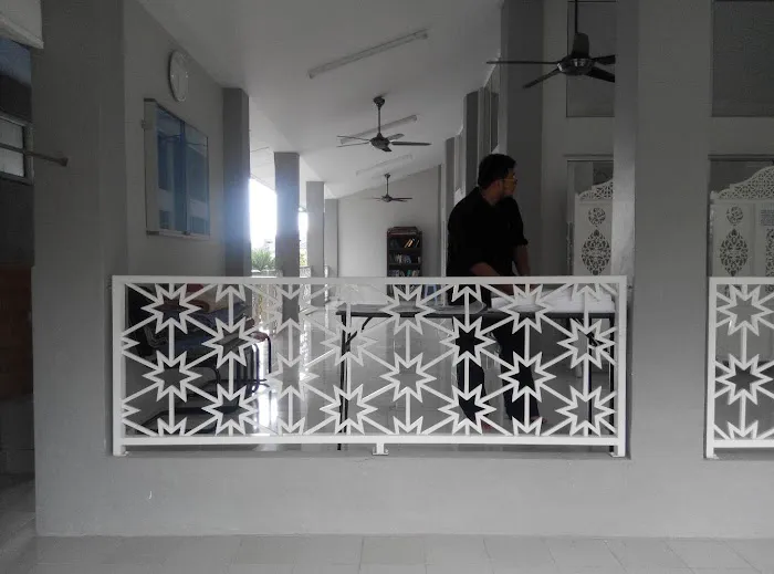 Surau Taman Sering Ukay Picture 3