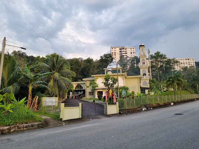 Surau Al-Ma'arif Al-Islamiah Picture 3