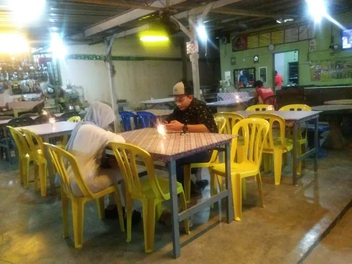 Along Simpang juruteknik Mechatronic Picture 1
