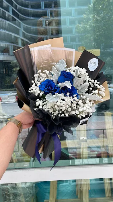 Giffy & Co (Gifts & Flowers) Picture 4