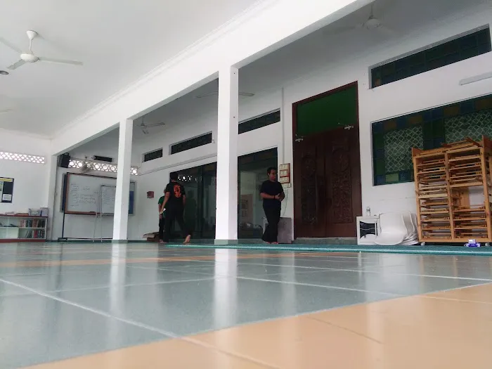 Surau Al-Madani Picture 4