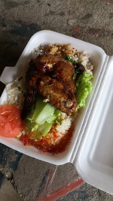 Lias Nasi Kerabu Picture 1