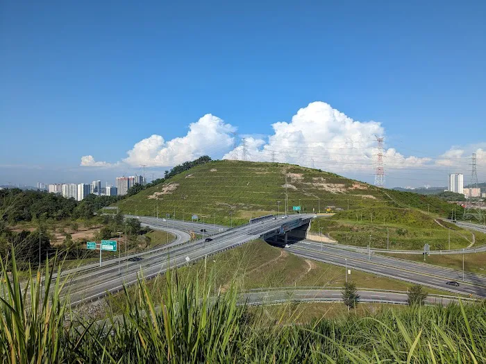 Bukit Serdang Hiking Trail Picture 1