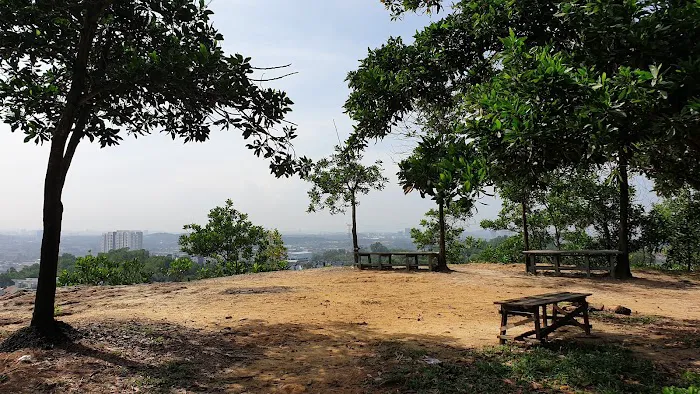 Bukit Serdang Hiking Trail Picture 7