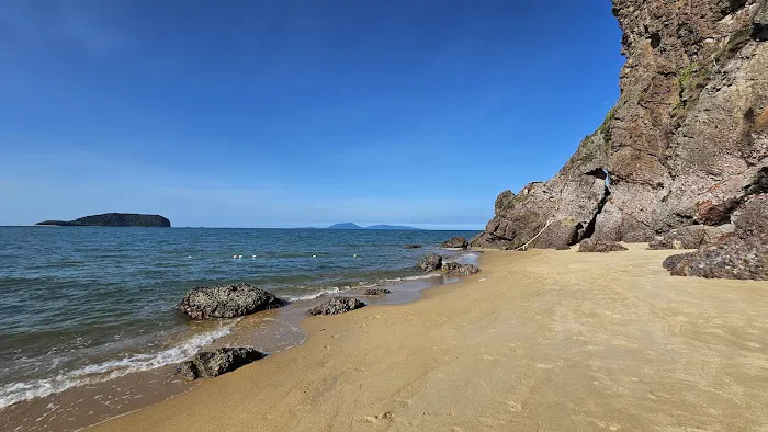 Pantai Bukit Keluang Picture 9