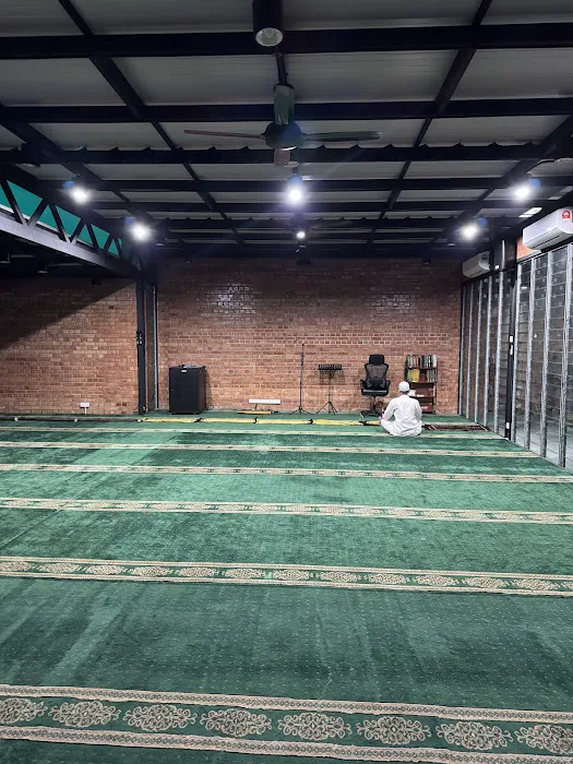 Surau Al-Medina Nilai Impian (SAMNI) Picture 3