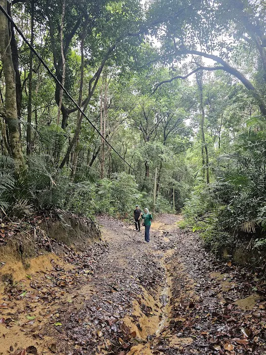 Pelindung Beach Trail Picture 9