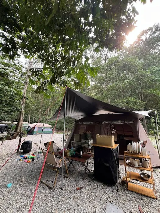 Betong Riverside Campsite Picture 1