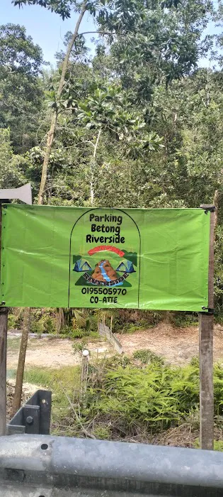 Betong Riverside Campsite Picture 4