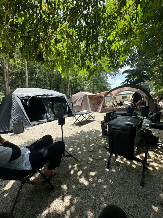 Betong Riverside Campsite Picture 10