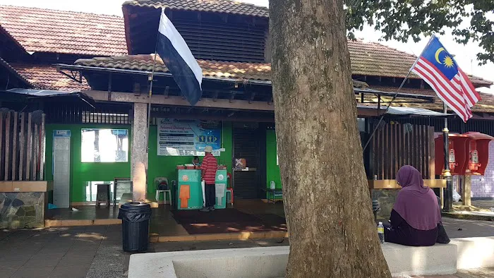 Surau Awam Teluk Cempedak (Musholla) Picture 7