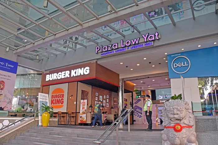 Plaza Low Yat Picture 2