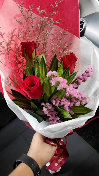 Jasmine Florist & Craft Picture 3