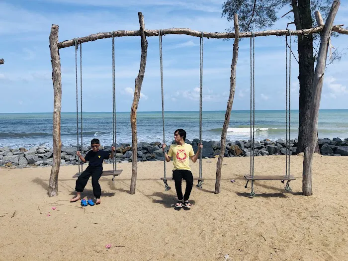 Pantai Mengabang Telipot Picture 3