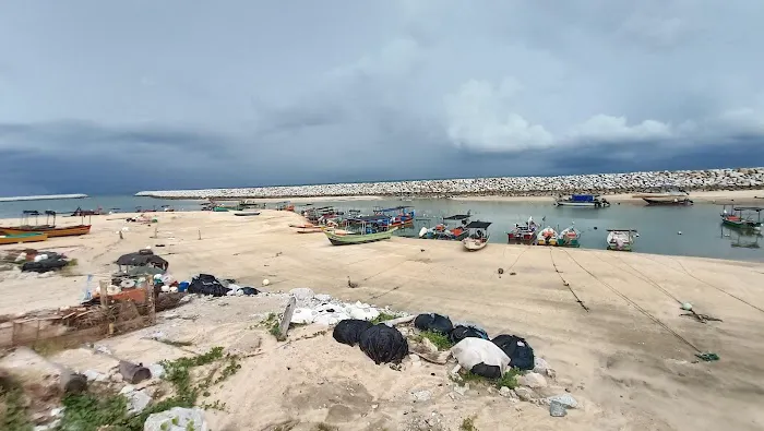Pantai Teluk Ketapang Picture 6