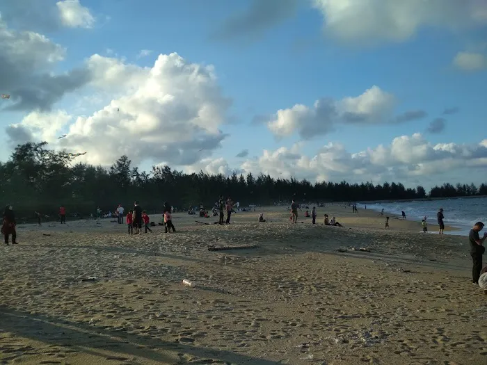 Pantai Teluk Ketapang Picture 5