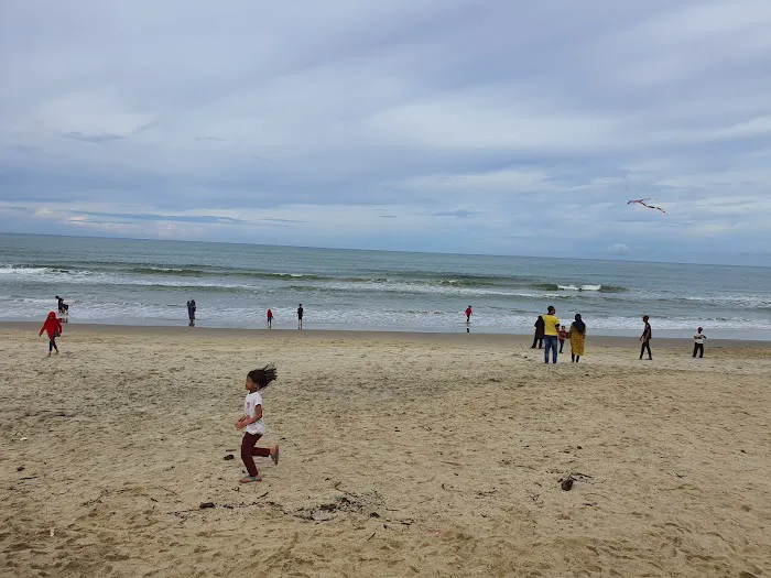 Pantai Batu Buruk Picture 7