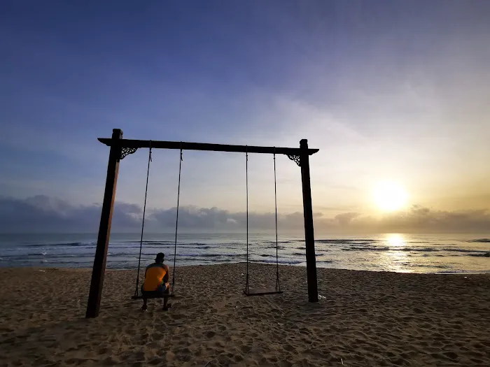 Pantai Batu Buruk Picture 6