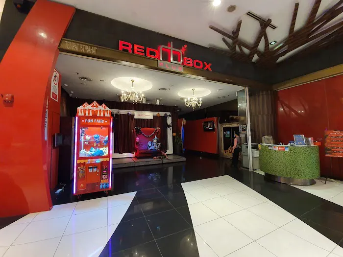 Red Box Plus Pavilion Picture 9
