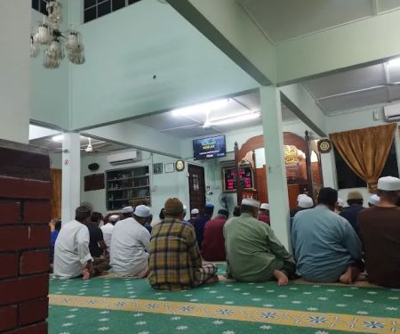 Surau an-Najah, Taman Mawar